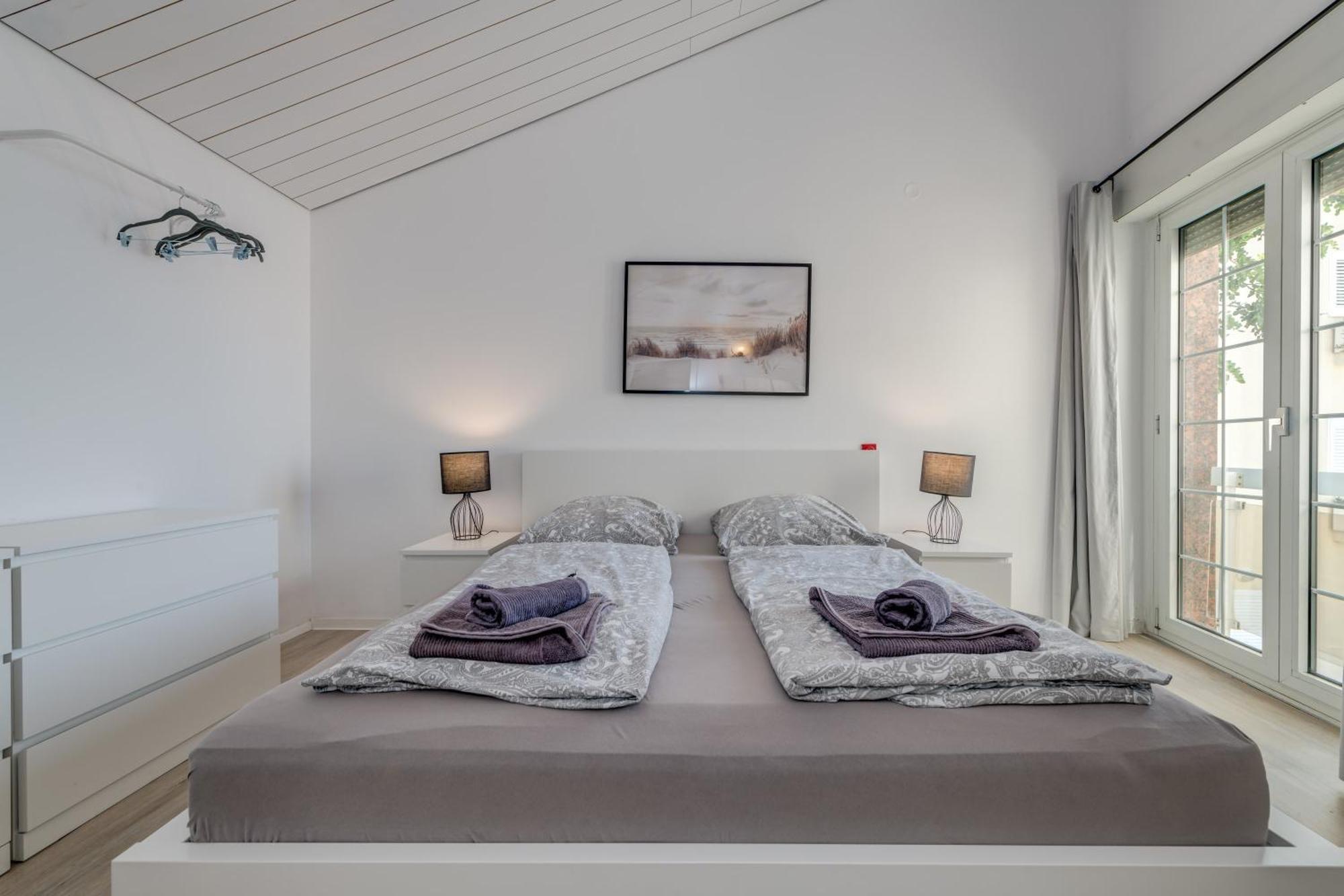 Apartments With Pool Vrdoljak Omis Ruang foto