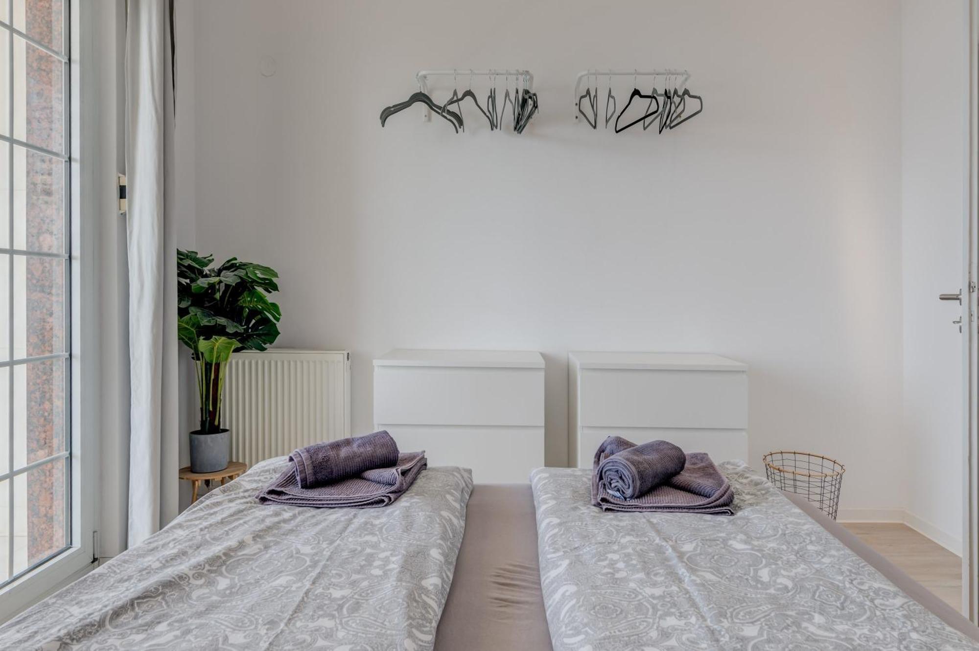 Apartments With Pool Vrdoljak Omis Ruang foto
