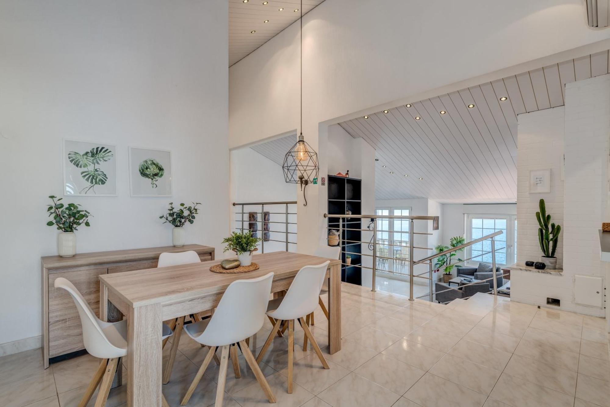Apartments With Pool Vrdoljak Omis Ruang foto